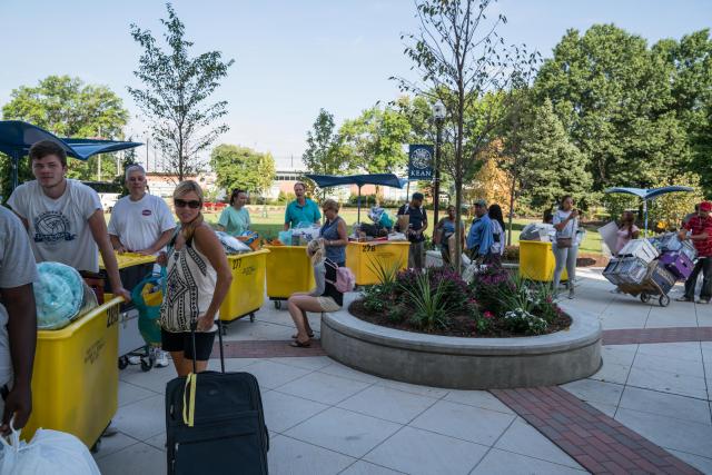 Students and their families line up to check in at Kean University's Freshman Move-in Day.