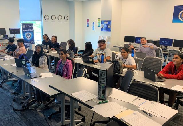 Students at computers in the summer STEaM program at Kean