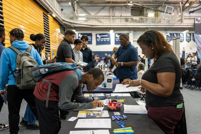 Kean students met with prospective employers at the 2024 job fair